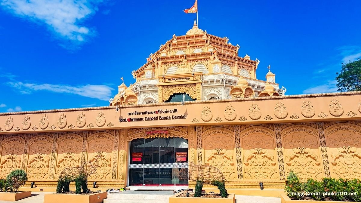 Dagdusheth Temple in Thailand